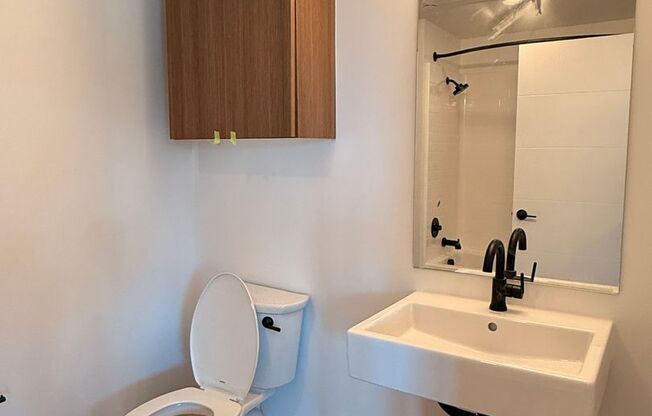 2 beds, 2 baths, 816 sqft, $3,449, Unit 209