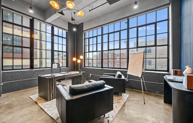 2 beds, 1 bath, 843 sqft, $2,640, Unit Commercial Suite 202-204