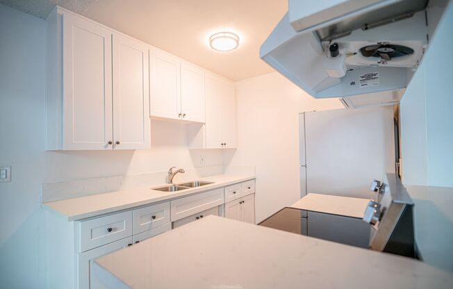 2 beds, 2 baths, 900 sqft, $2,395, Unit 10