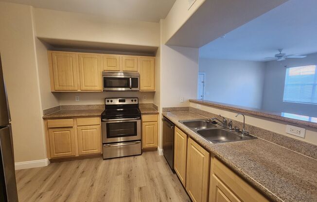 2 beds, 2 baths, $1,400, Unit Unit #1009