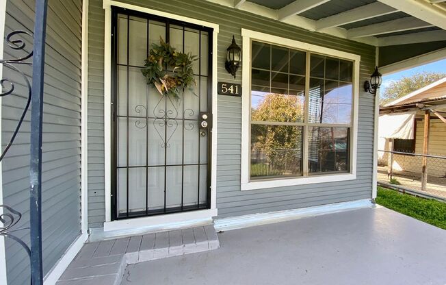 Adorable 3 Bedroom in Loma Vista!