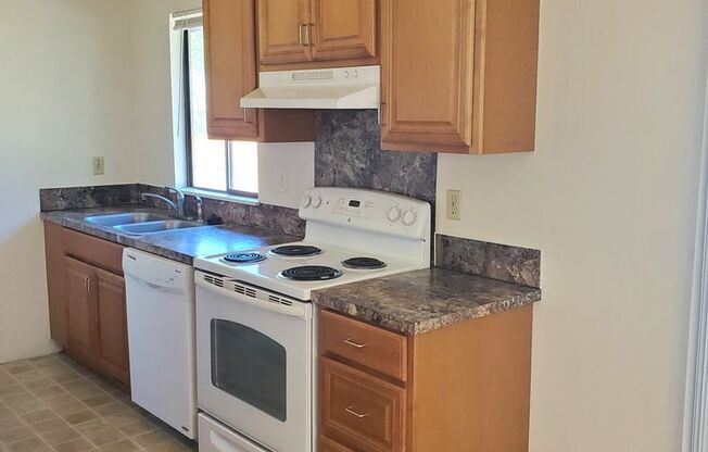 3 Bedroom Home In East Bremerton