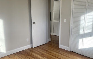 2 beds, 1 bath, 600 sqft, $2,600, Unit 5