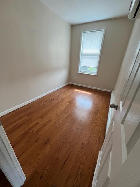 8684 15 AVE