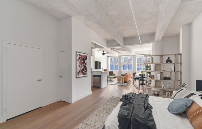 Studio, 1 bath, 1,100 sqft, $4,750, Unit 4V