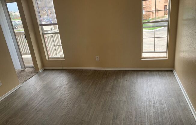 1 bed, 1 bath, 470 sqft, $745, Unit 602