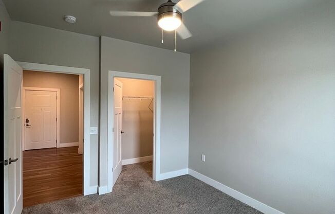 3 beds, 2 baths, 1,212 sqft, $2,400