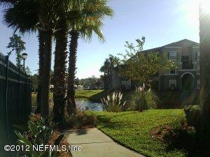 2 beds, 2 baths, 1,077 sqft, $1,550