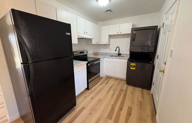 Owens Ave East 5230 (JE) NoHW
