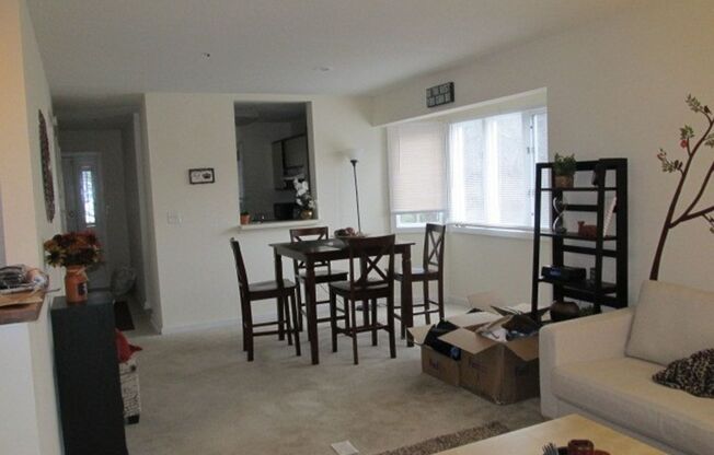 Chapel Hill - Mill Creek 2BR/2BA Townhouse AVAILABLE