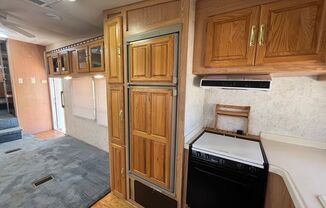 One Bedroom Trailer in Deer Valley - All utilities included!