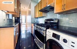 2 beds, 2.5 baths, 724 sqft, $2,695, Unit 3B