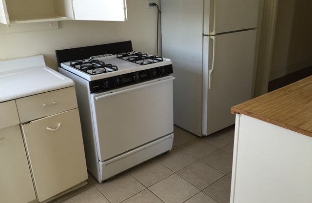 2 beds, 2 baths, 775 sqft, $1,775, Unit 811