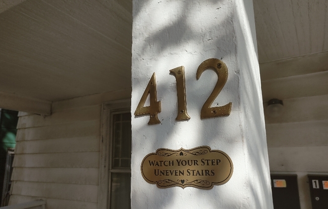 412 W SAGINAW