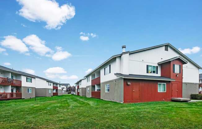 Strawberry Lane Exterior
