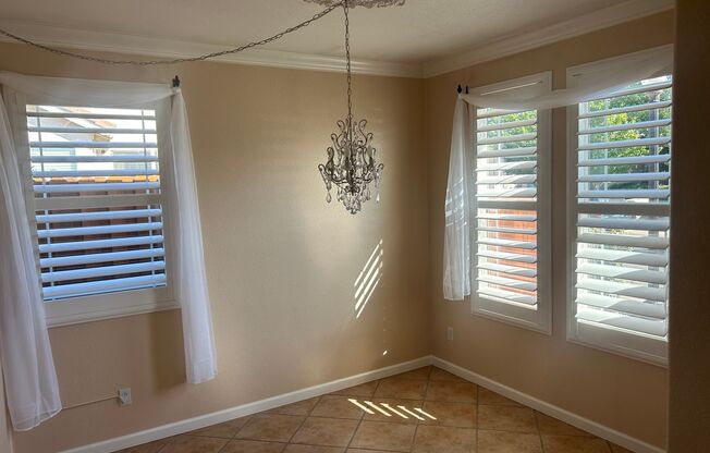 Beautiful 3 Bedroom 2 Bath Home Available Now!