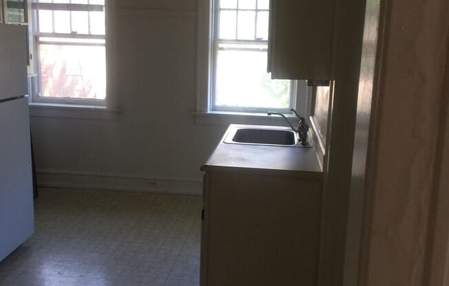 1 bed, 1 bath, $785, Unit 2207-14