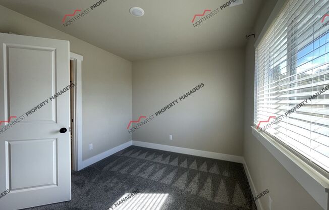 2 beds, 2.5 baths, 1,069 sqft, $1,695, Unit #U-11