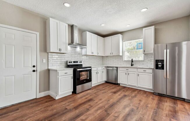 Introducing the Jewel of Ybor City: A Fully Renovated 3 Bedroom Home!