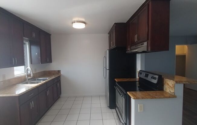 2 beds, 1 bath, 672 sqft, $2,150, Unit 15