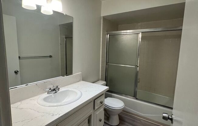 2 beds, 2 baths, $1,695, Unit 2