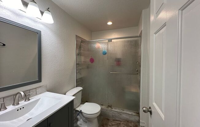 3 beds, 2 baths, $1,345, Unit # 2154