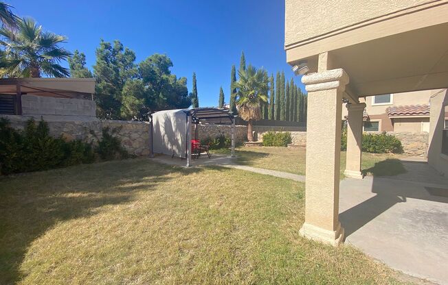 3 beds, 2.5 baths, $1,900