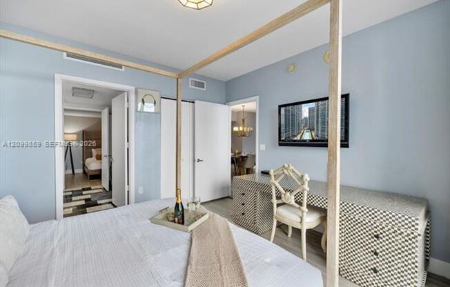 2 beds, 1 bath, $6,470, Unit # 4309