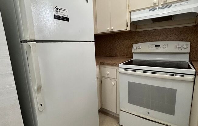 768 NW 32 St