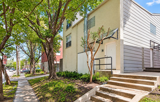 Uptown Condo in Prime Dallas Location!