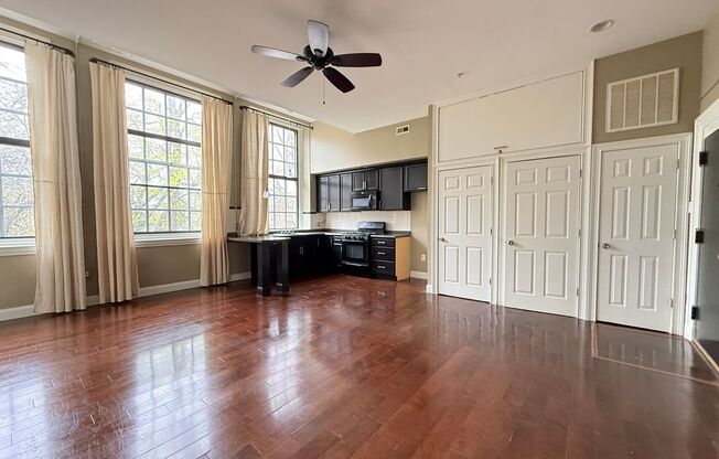 Spacious 2 Bedroom Apartment FOR RENT in Chester PA $1275