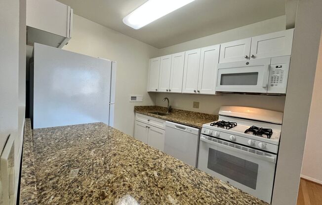 1 bed, 1 bath, 650 sqft, $1,400, Unit 2715B-2A