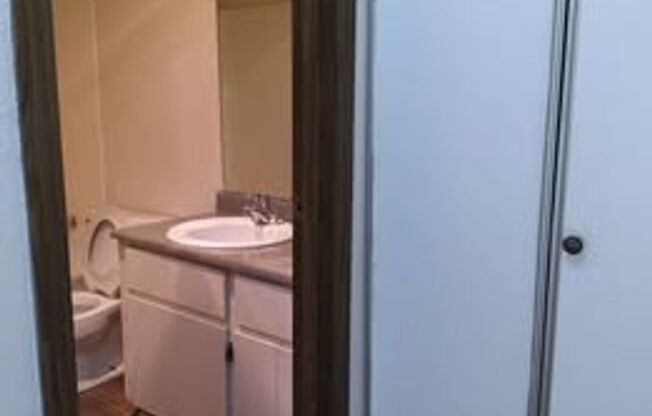 1 bed, 1 bath, 700 sqft, $944, Unit 3666F  Building # 7