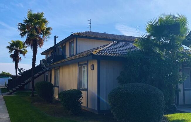 Studio, 1 bath, 400 sqft, $995, Unit 209