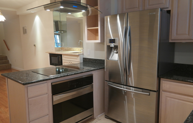 Charming 2 Bedroom/1 Bathroom Townhome in Washington Village, MD!