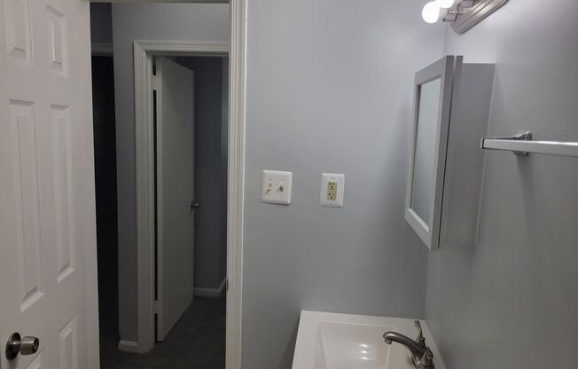 3 beds, 2 baths, $3,100