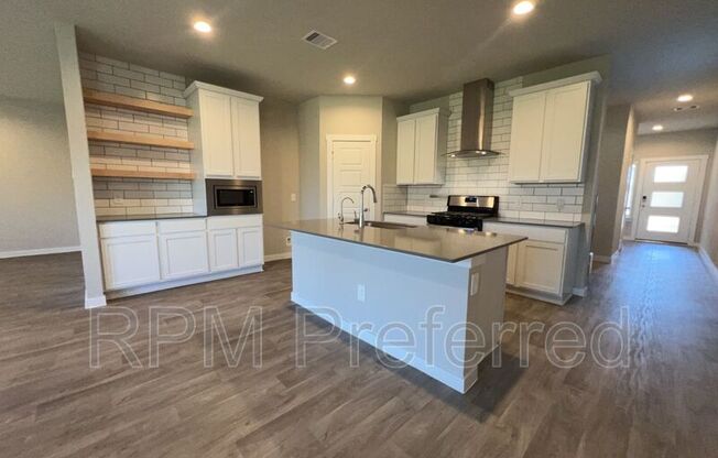 2813 SHERLOCK DR