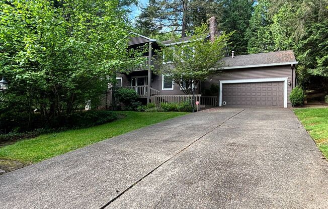 Beautiful Updated Lake Oswego Home in Mt. Park Neighborhood!