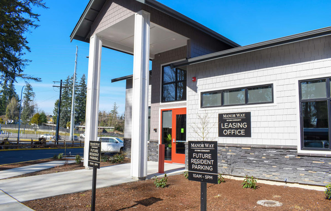 Manor Way Leasing Office Entrance in Everett, WA