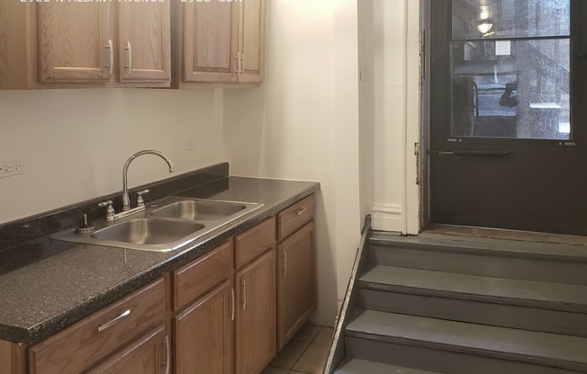 2922 N Albany Avenue