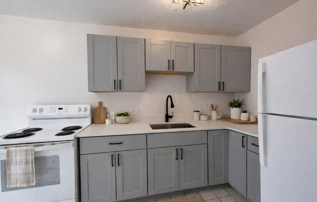 Jack Lan & Verah Apartments