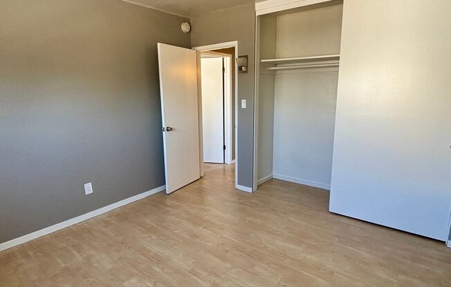 2 beds, 1 bath, $2,595, Unit Unit 5