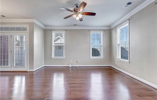 Spacious 2-Bed Condo in Culpepper Landing w/ Bonus Room & Amenities!
