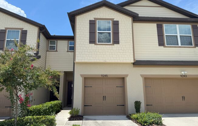 Updated Townhome in Gated Magnolia Park!