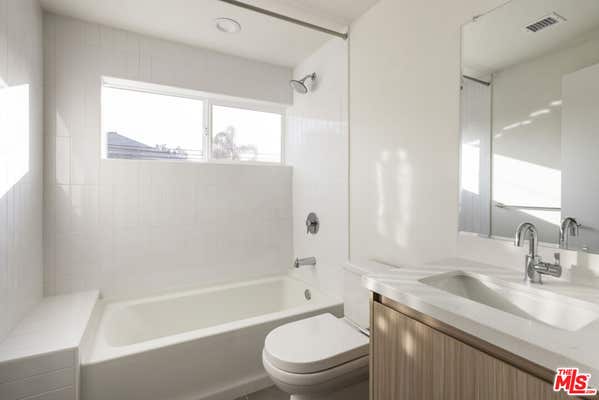 3210 1/2 VERDUGO RD