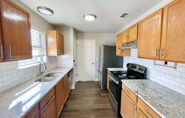 Charming Single-Story, 3Bed/2Bath Gem Minutes from Southtown