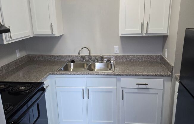 2 beds, 1 bath, 850 sqft, $1,120, Unit Apt. 312