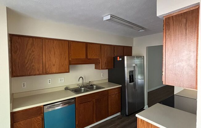Updated Remodeled Townhome in Prime Smyrna Location! End Unit!