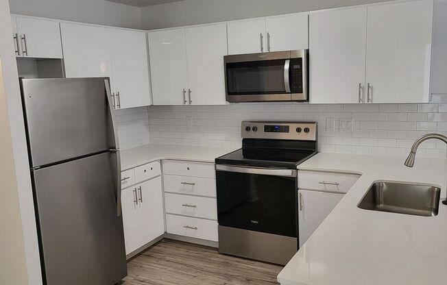 2 beds, 2 baths, 1,137 sqft, $2,650, Unit 1209