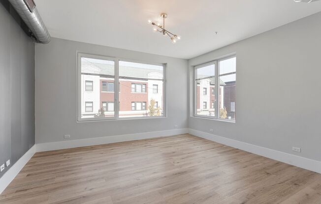 2 beds, 1 bath, 664 sqft, $2,300, Unit 210